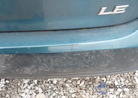 2025 Toyota Camry Le z USA, uszkodzony, nr VIN 4T1DAACK2SU153200